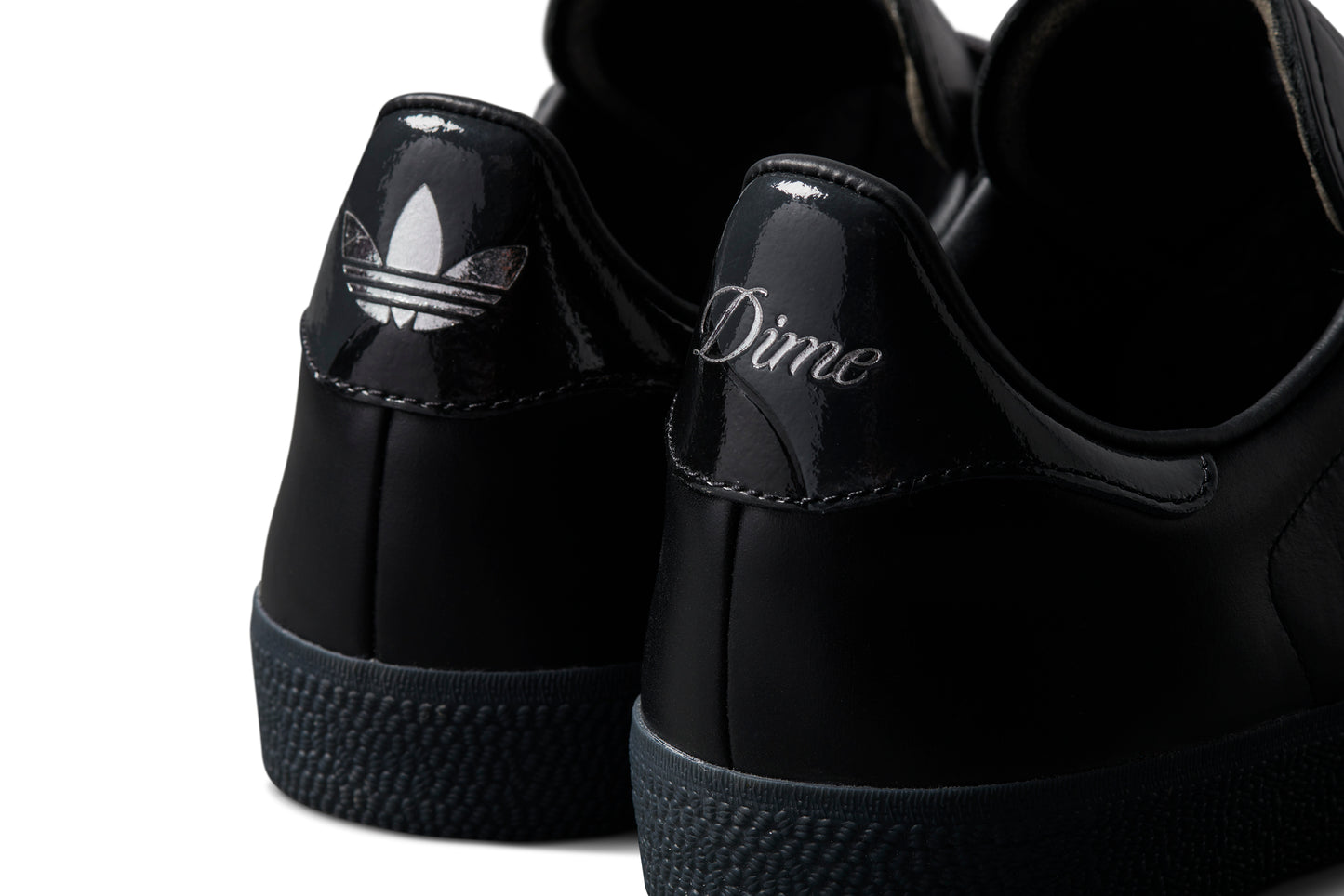 Adidas - DIME GAZELLE ADV - BLACK/SILVER/CARBON