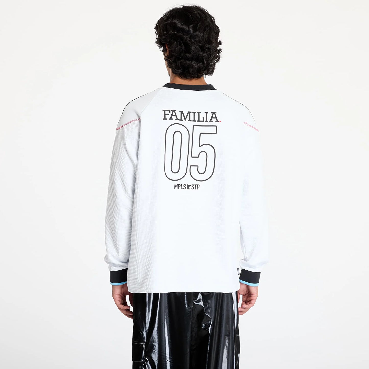 Adidas - MNUFC x FAMILIA LS - Crystal White